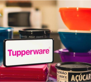 Tupperware Auction Amid Bankruptcy